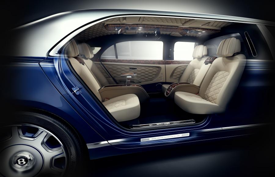  Bentley Mulsanne Grand Limousine by Mulliner 2016 года  (фото 4 из 4)